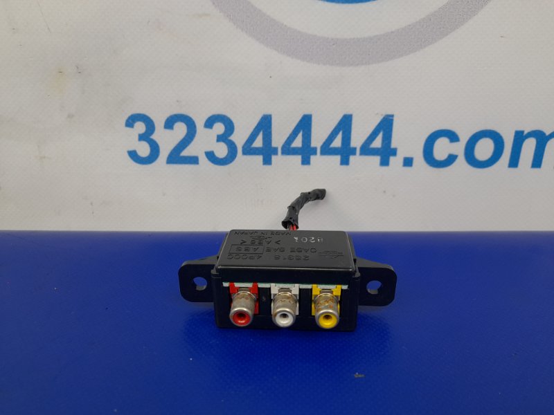 Разъем INFINITI EX35(37) 07-12 28318-4P000 Б/У