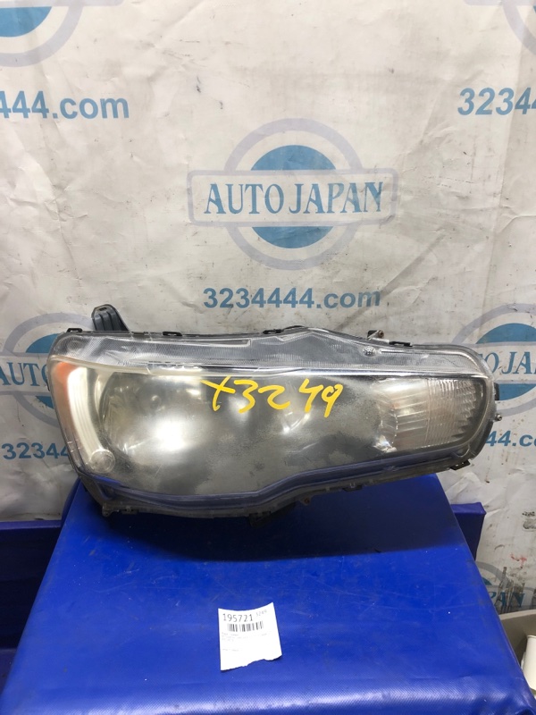 Фара передняя правая MITSUBISHI LANCER X 10 07-15 2011 Седан 2.0 8301B862 Б/У