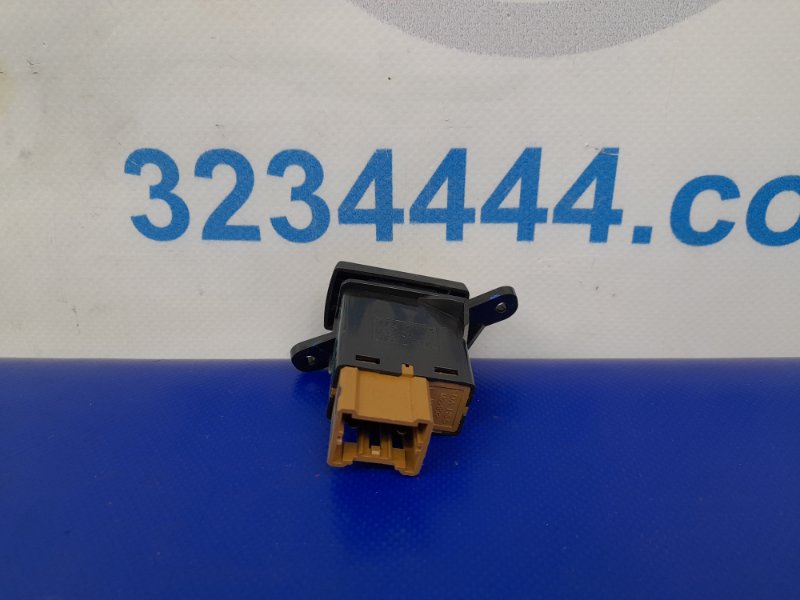 Кнопка обогрева сидений правая MDX (YD2) 06-13