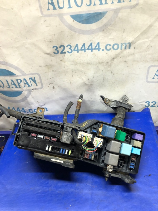 Запчасть блок предохранителей моторный отсек TOYOTA AVALON 05-12 2006 GSX30 3.5 2GR-FE 82741-07031 Б/У Блок предохранителей моторный отсек TOYOTA AVALON 05-12 2006 GSX30 3.5 2GR-FE 82741-07031 Б/У