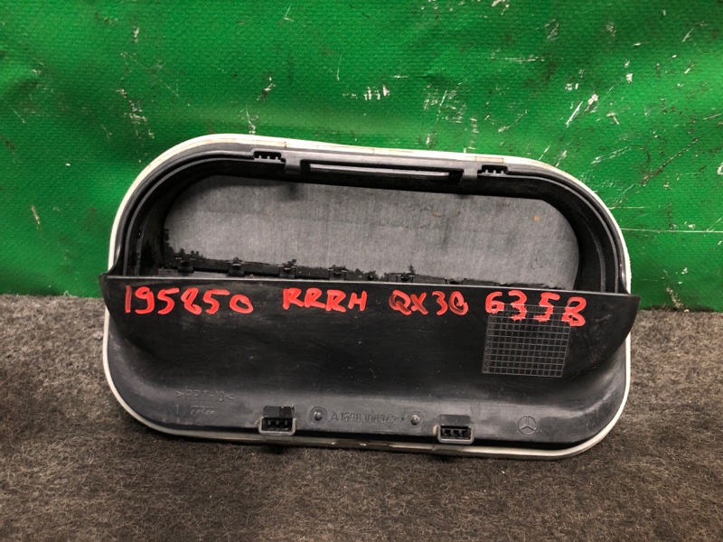 Клапан вентиляции салона задний правый QX30 16-20 2017 Внедорожник 2.0 20PET