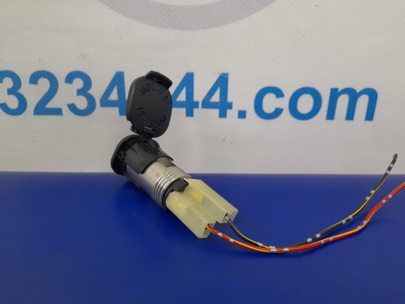 Прикуриватель SUBARU FORESTER SH 07-12 Прикуриватель SUBARU FORESTER SH 07-12