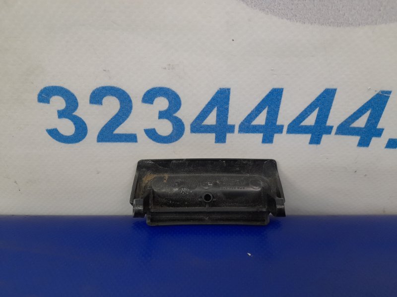 Подлокотник JETTA USA 10-17