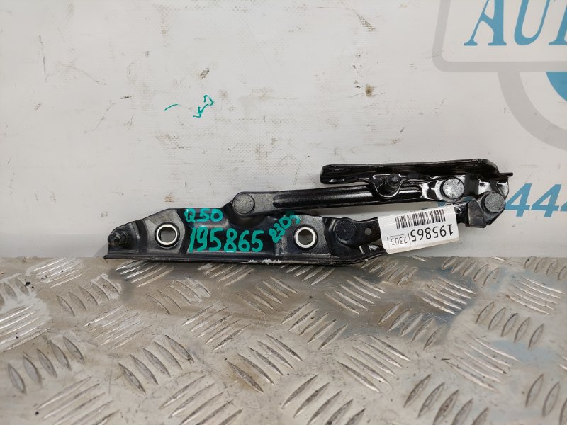 Петля крышки багажника левая Q50 15-20 2017 Седан 3.0 VR30DDTT