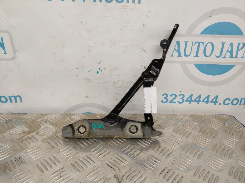 Петля крышки багажника правая Q50 15-20 2017 Седан 3.0 VR30DDTT