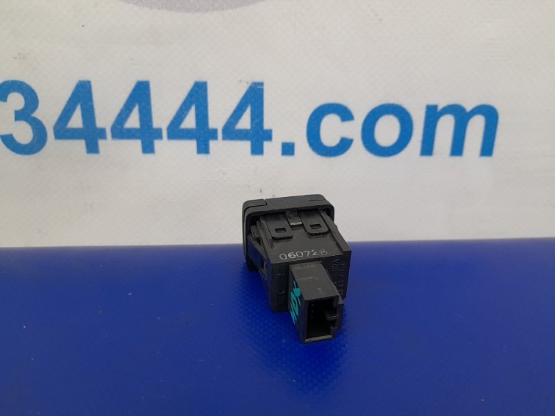 Разъем MDX (YD2) 06-13