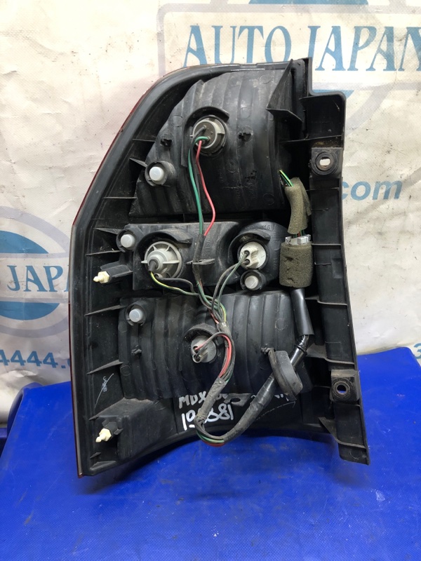 Фонарь наружный задний правый ACURA MDX (YD1) 00-06 Внедорожник 3.5 J35A5