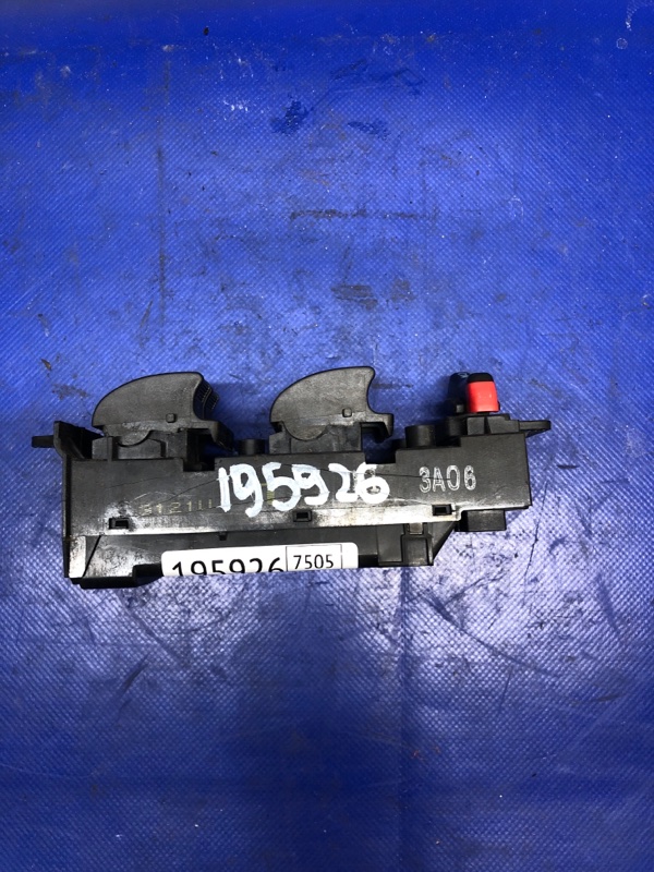 Блок управления стеклоподъемниками передний левый MDX (YD1) 00-06 2003 Внедорожник 3.5 J35A5