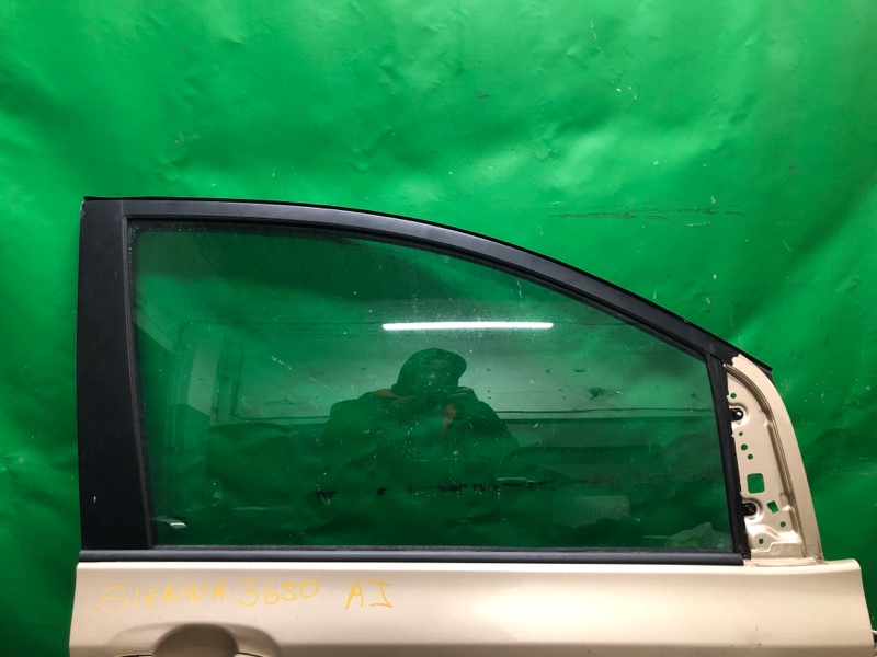Стекло двери переднее правое TOYOTA SIENNA 11-16 2012 GSL30 3.5 2GR-FE 68101-08050 Б/У