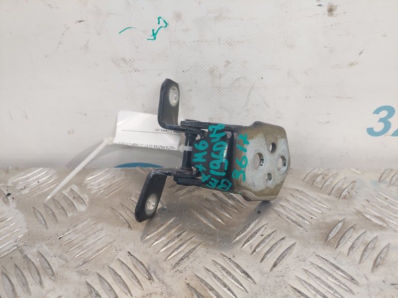 Петля двери верхняя передняя правая MAZDA 6 GH 07-12 2011 GH 2.5 GS3L-58-210A Б/У