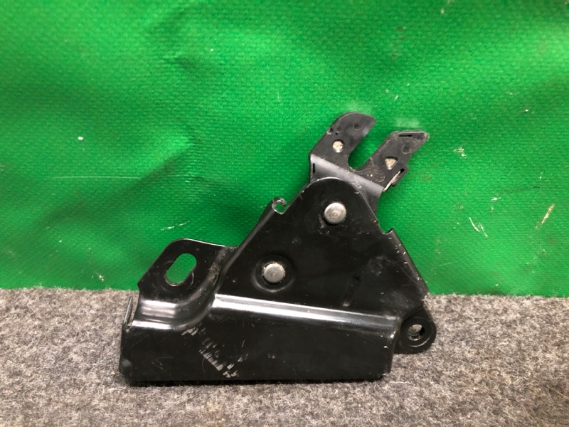 Замок двери боковой задний правый TOYOTA SIENNA 11-16 2012 GSL30 3.5 2GR-FE 69050-08050 Б/У