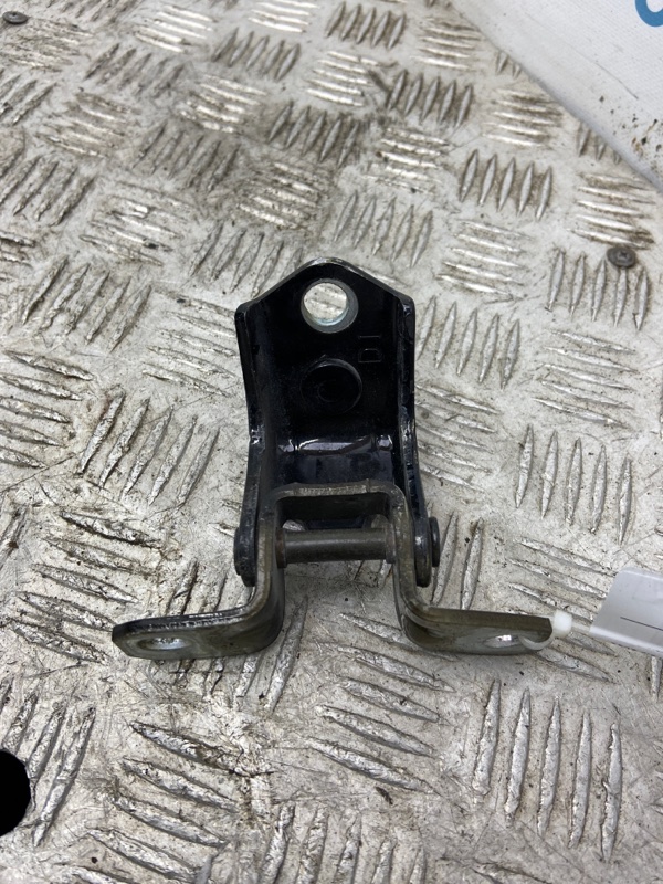Петля двери верхняя задняя правая MAZDA 6 GH 07-12 GH 2.5