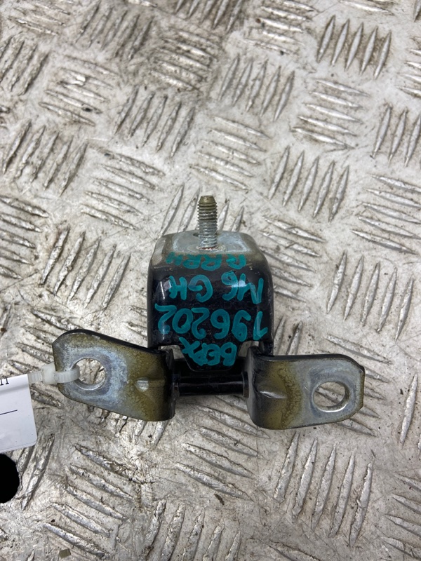 Петля двери верхняя задняя правая 6 GH 07-12 2011 GH 2.5