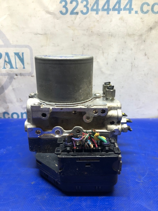 Блок ABS Q50 15-20 2017 Седан 3.0 VR30DDTT