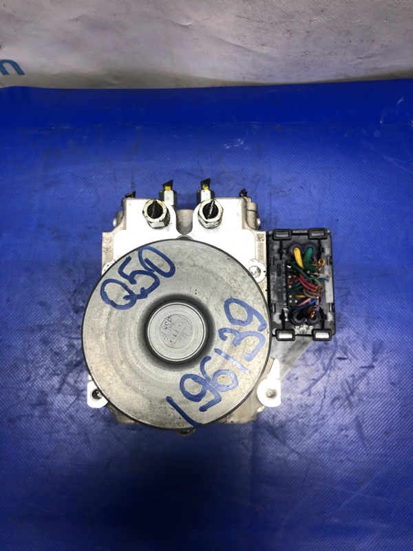 Блок ABS Q50 15-20 2017 Седан 3.0 VR30DDTT