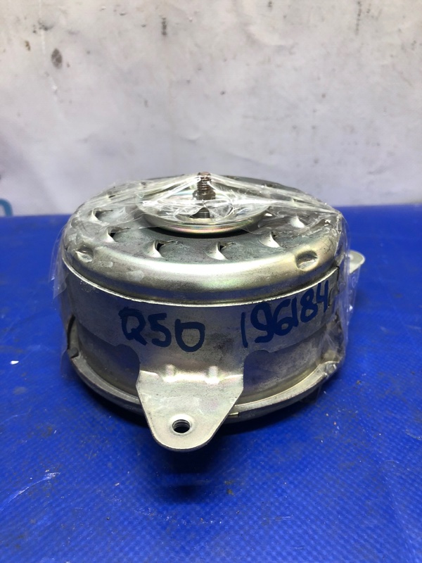 Мотор вентилятора охлаждения Q50 15-20 2017 Седан 3.0 VR30DDTT