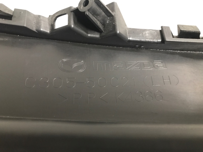 Заглушка ПТФ передняя левая MAZDA 5 CR 05-10 Минивен 2.3 Заглушка ПТФ передняя левая MAZDA 5 CR 05-10 Минивен 2.3