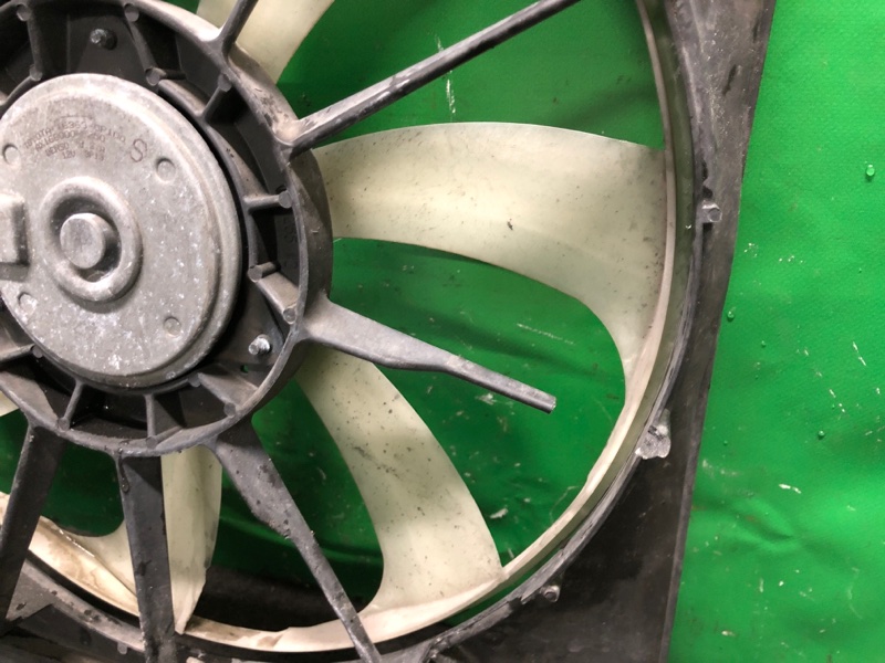 Диффузор вентилятора основного радиатора TOYOTA SIENNA 11-16 GSL30 3.5 2GR-FE Диффузор вентилятора основного радиатора TOYOTA SIENNA 11-16 GSL30 3.5 2GR-FE