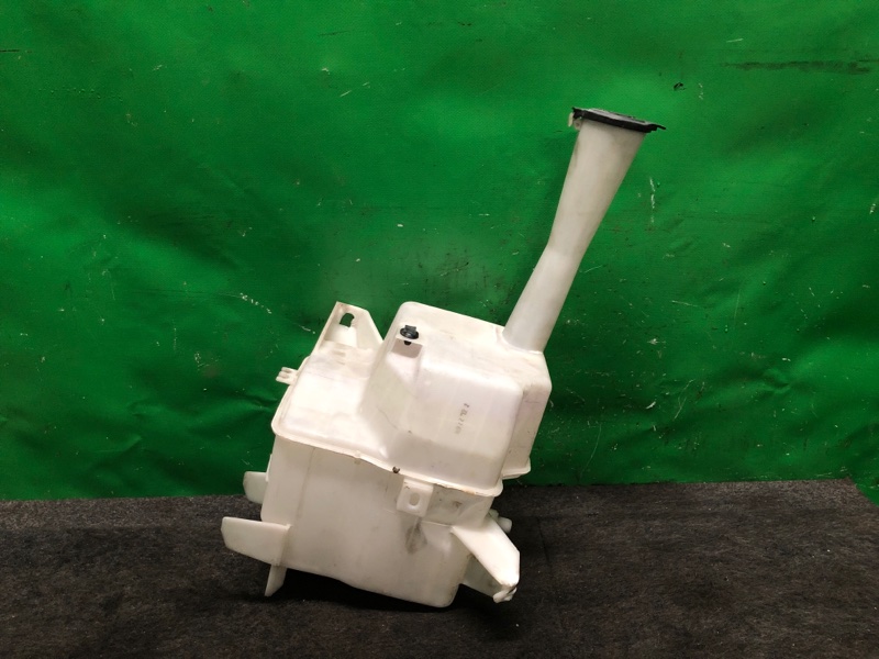 Бачок омывателя SIENNA 11-16 2012 GSL30 3.5 2GR-FE Бачок омывателя SIENNA 11-16 2012 GSL30 3.5 2GR-FE