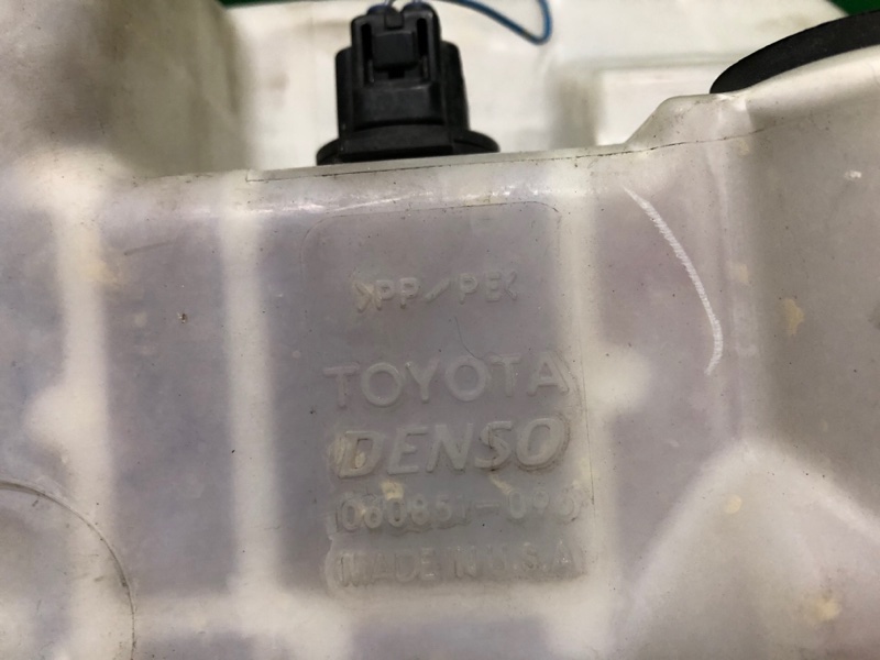 Бачок омывателя SIENNA 11-16 2012 GSL30 3.5 2GR-FE Бачок омывателя SIENNA 11-16 2012 GSL30 3.5 2GR-FE