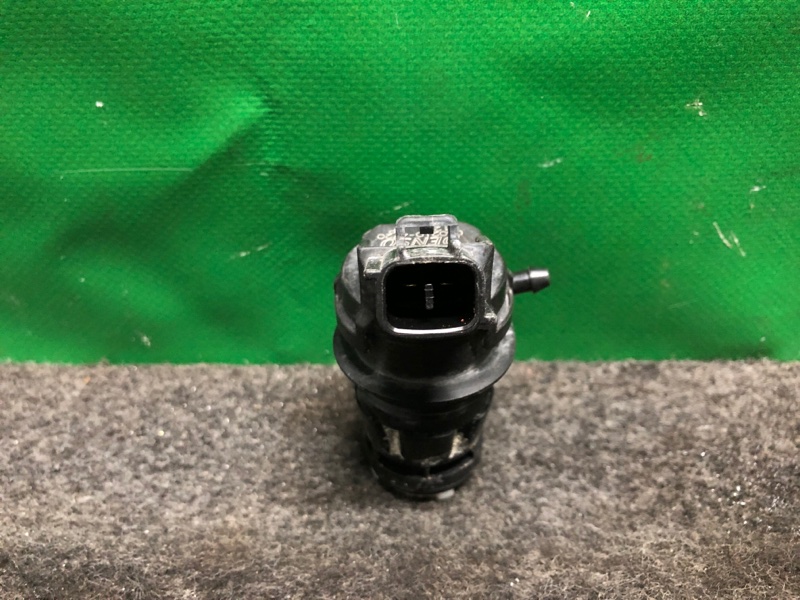 Насос омывателя стекла TOYOTA SIENNA 11-16 GSL30 3.5 2GR-FE Насос омывателя стекла TOYOTA SIENNA 11-16 GSL30 3.5 2GR-FE