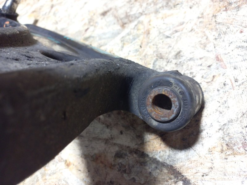 Рычаг передней подвески нижний передний левый LANCER X 10 07-15 2010 Хетчбек 2.4 4B12 Рычаг передней подвески нижний передний левый LANCER X 10 07-15 2010 Хетчбек 2.4 4B12