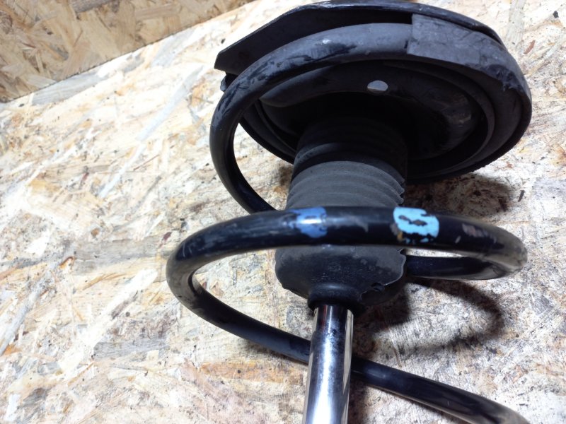 Амортизатор передний правый LANCER X 10 07-15 2010 Хетчбек 2.4 4B12