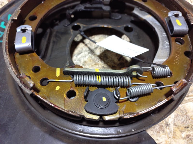 Тормозной механизм правый RDX 12-19 2014 Внедорожник 3.5 J35Z2