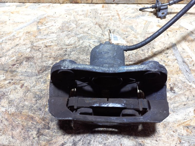 Суппорт тормозной передний правый KIA SOUL PS 13-19 PS 1.6