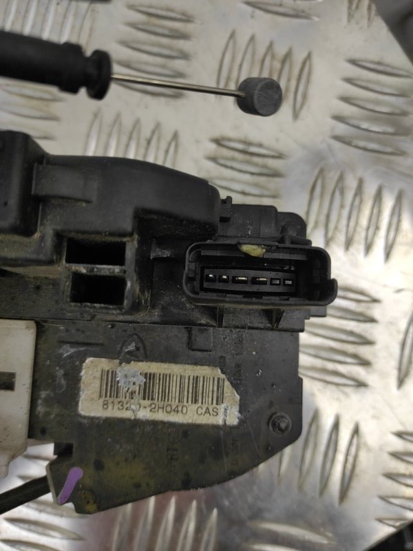 Замок двери передний правый HYUNDAI ELANTRA HD 06-11 HD 2.0 G4GC