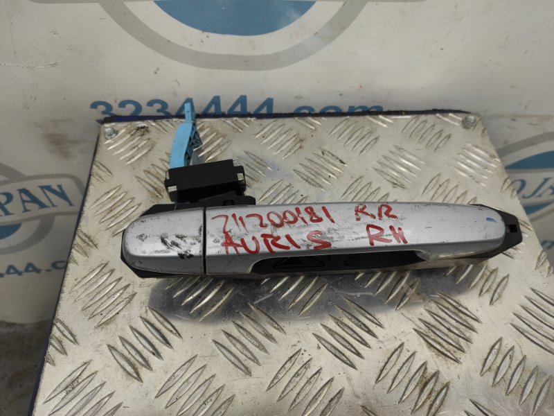 Ручка двери наружная задняя правая TOYOTA AURIS 06-12 69211-12220-03 Б/У