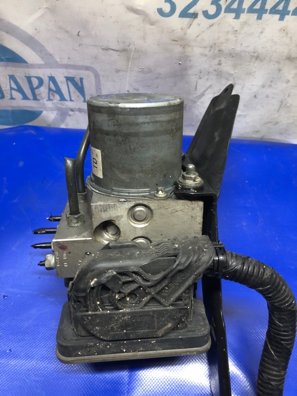 Блок ABS TLX 14-17 2015 Седан 2.4