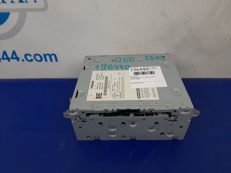 Магнитола INFINITI Q50 15-20 2017 Седан 3.0 VR30DDTT 28330-4HB4A Б/У