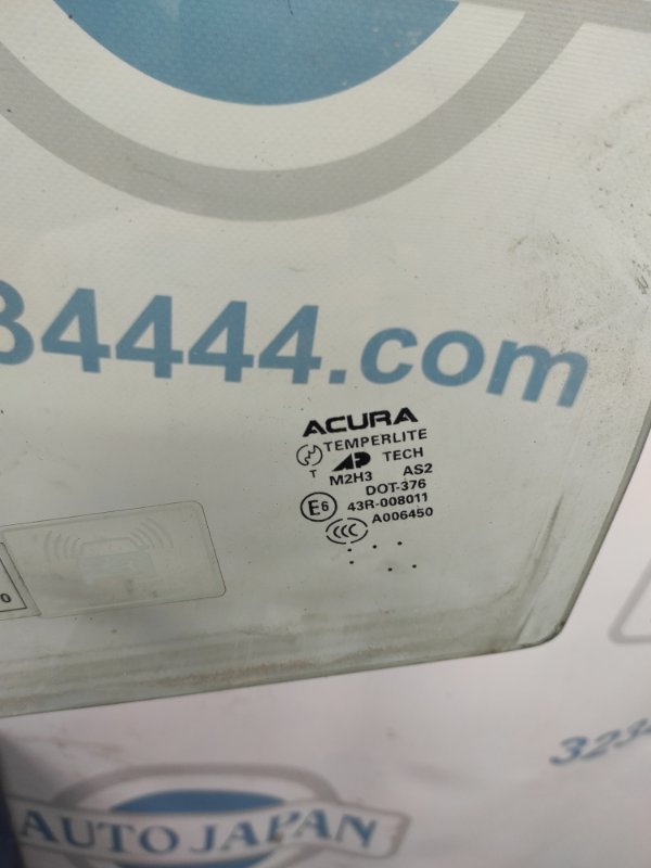 Стекло двери переднее левое ACURA MDX (YD2) 06-13 YD2 3.7