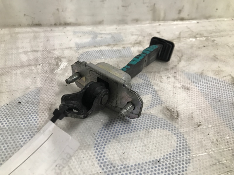 Ограничитель двери передний левый SUBARU FORESTER SG 02-07 SG 2.5 EJ253
