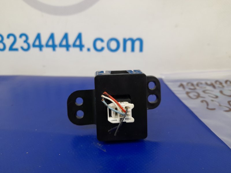 Кнопка INFINITI Q50 15-20 Седан 3.0 VR30DDTT Кнопка INFINITI Q50 15-20 Седан 3.0 VR30DDTT