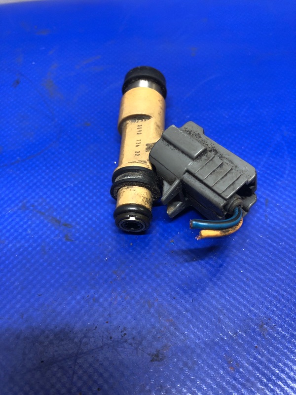 Форсунка топливная FORESTER SG 02-07 2007 Внедорожник 2.5 EJ253