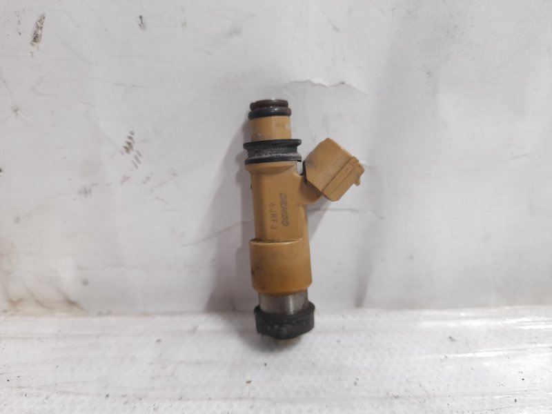 Форсунка топливная SUBARU FORESTER SG 02-07 2007 SG 2.5 EJ253 16611AA730 Б/У