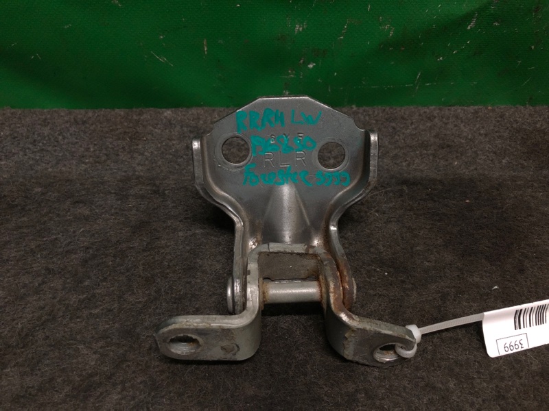 Петля двери нижняя задняя правая FORESTER SG 02-07 2007 SG 2.5 EJ253