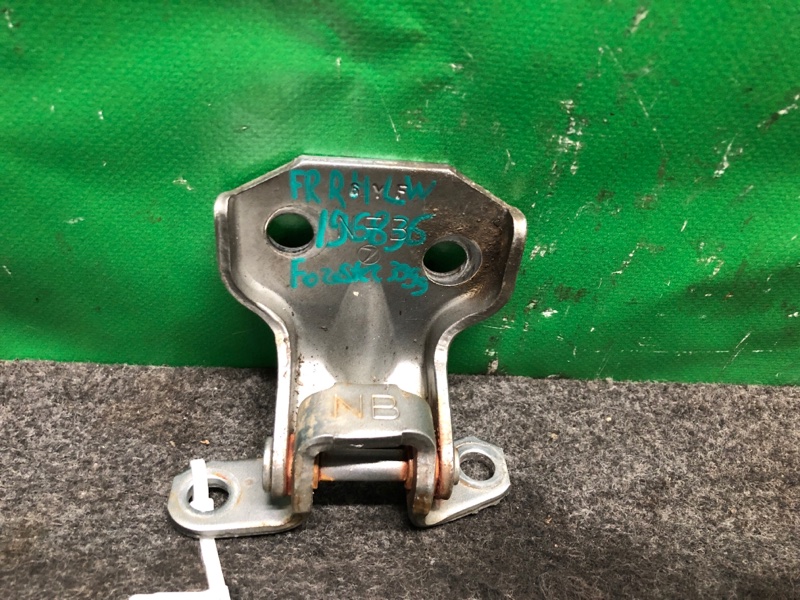 Петля двери нижняя передняя правая FORESTER SG 02-07 2007 SG 2.5 EJ253