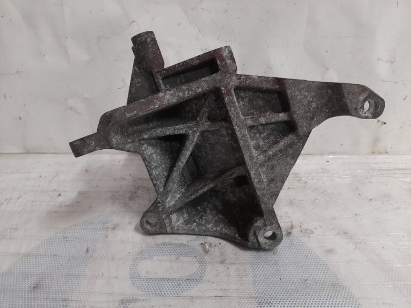 Кронштейн компрессора кондиционера FORESTER SG 02-07 2007 SG 2.5 EJ253