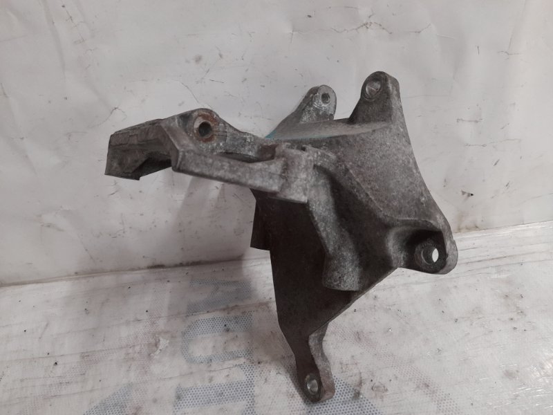 Кронштейн компрессора кондиционера FORESTER SG 02-07 2007 SG 2.5 EJ253