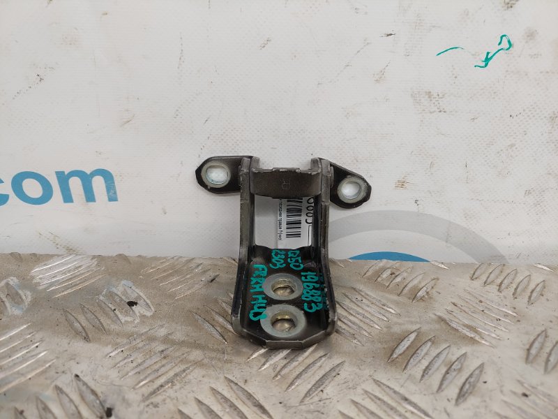 Петля двери нижняя передняя правая INFINITI Q50 15-20 Седан 3.0 VR30DDTT