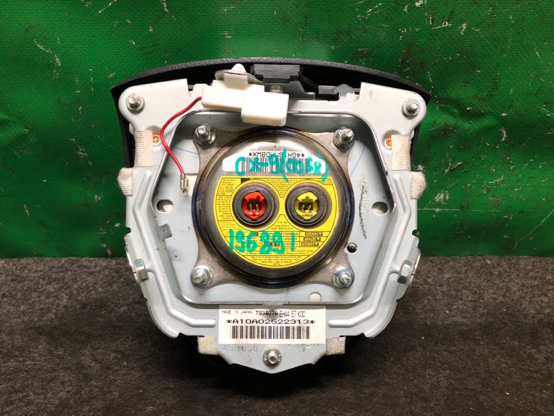 Подушка безопасности в руль CX-9 06-16 2011 Внедорожник 3.7 Подушка безопасности в руль CX-9 06-16 2011 Внедорожник 3.7