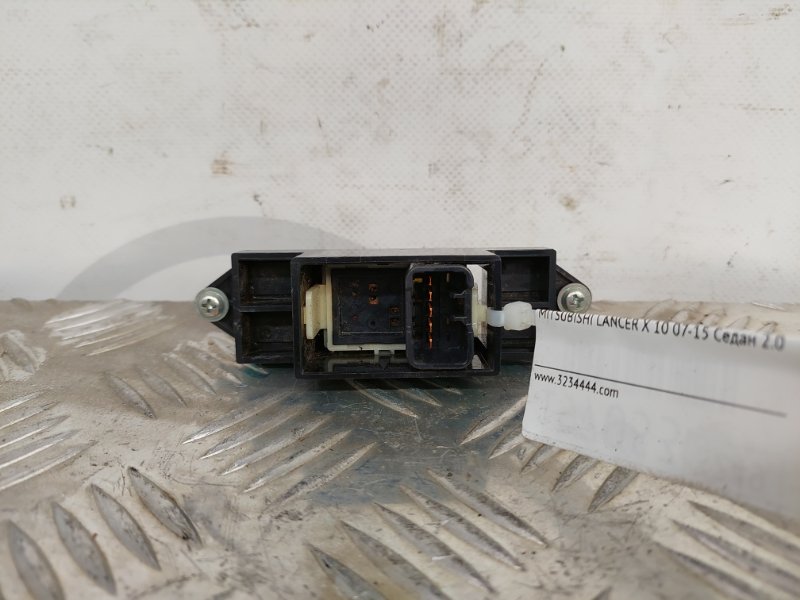 Кнопка стеклоподъемника задняя левая LANCER X 10 07-15 2011 Седан 2.0