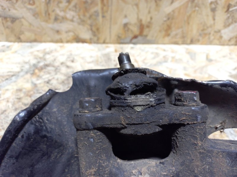 Кулак поворотный передний левый ELANTRA HD 06-11