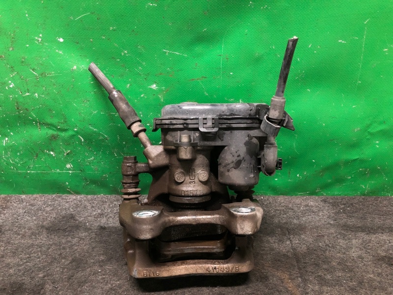 Суппорт тормозной задний левый QX30 16-20 2017 Внедорожник 2.0 20PET