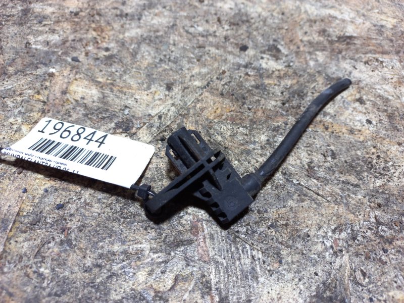 Датчик ABS передний правый HYUNDAI ELANTRA HD 06-11 59830-2L300 Б/У