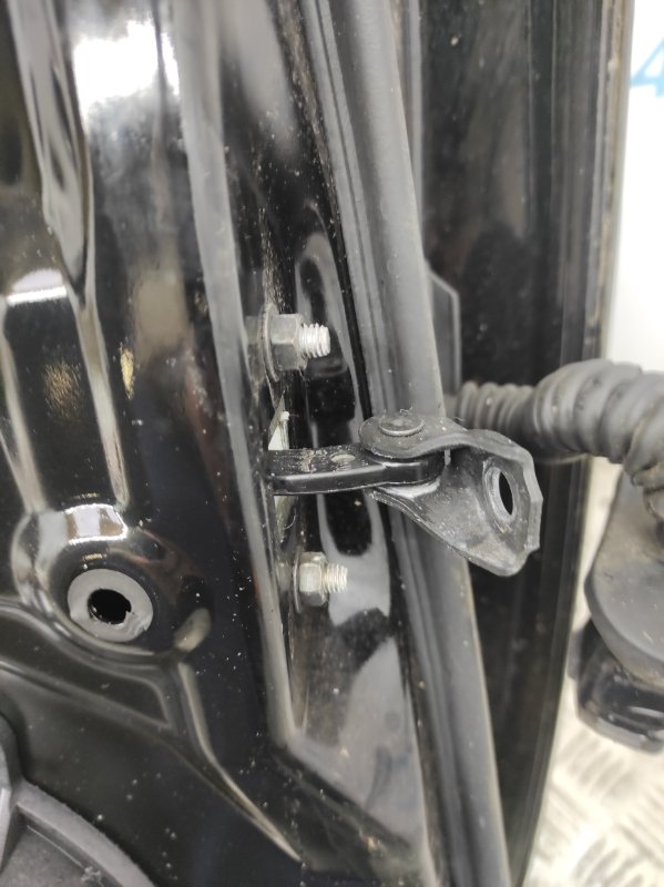 Ограничитель двери задний левый INFINITI Q50 15-20 2017 Седан 3.0 VR30DDTT 82430-4GA0A Б/У