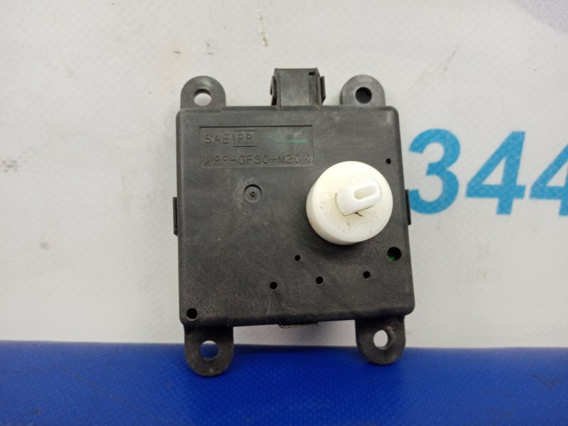 Запчасть моторчик заслонки печки INFINITI EX35(37) 07-12 27732-8H300 Б/У Моторчик заслонки печки INFINITI EX35(37) 07-12 27732-8H300 Б/У